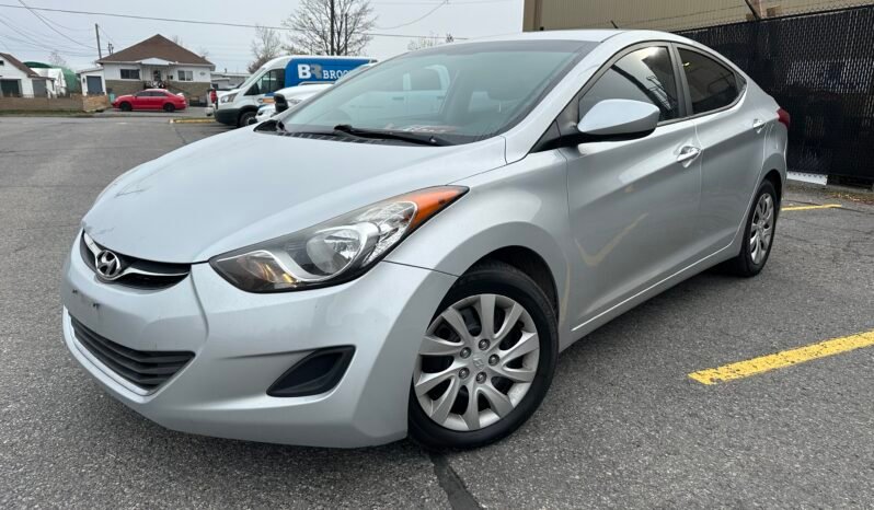 2013 Hyundai Elantra full