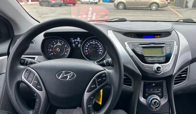 2013 Hyundai Elantra full