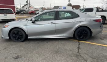 2018 Toyota Camry Hybrid SE full