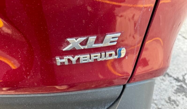 2024 Toyota RAV 4 Hybrid XLE AWD full