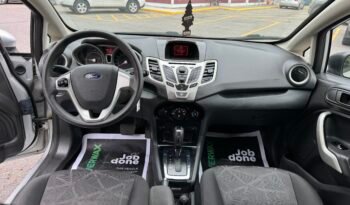 2013 Ford Fiesta SE full